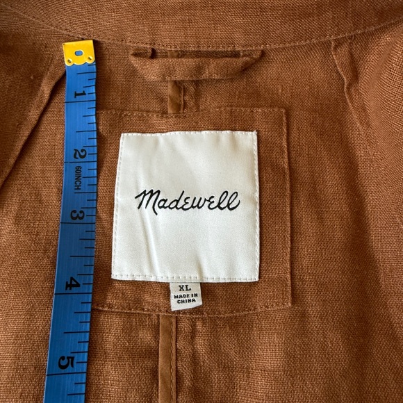 Madewell linen Blazer with Relaxed Fit and Notched Lapel - Picture 6 of 12